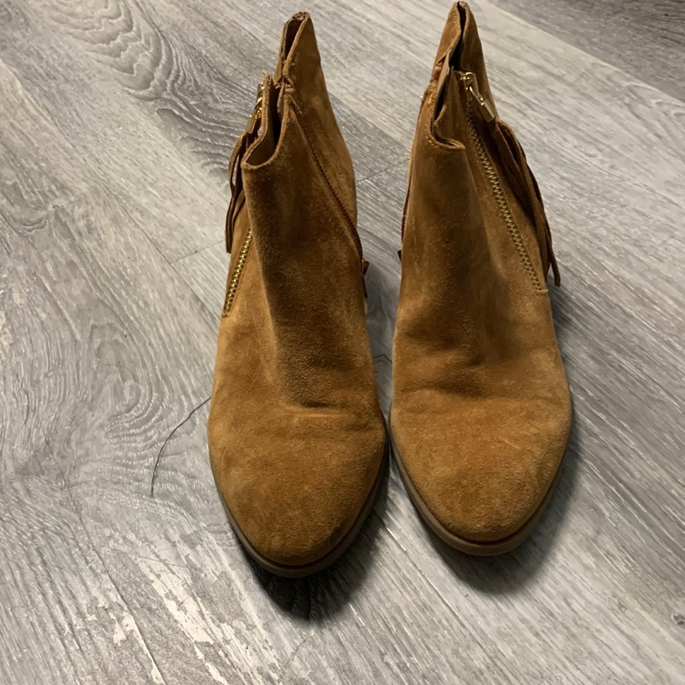 Franco sarto ankle boots w cute tassel lightly worn